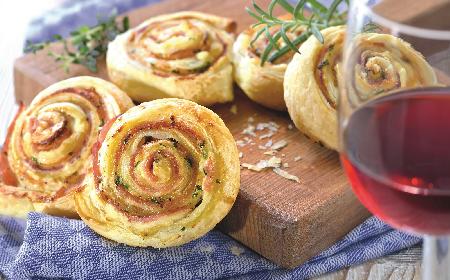 Ślimaczki z pomidorami i „ricottą” z tofu
