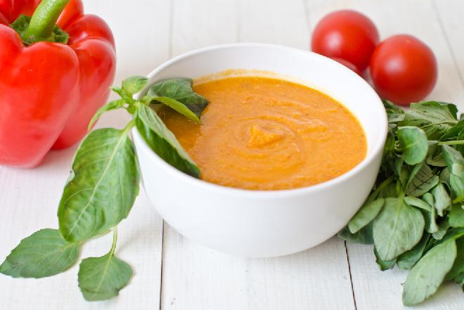 Zupa paprykowa na ostro z menu beszamel